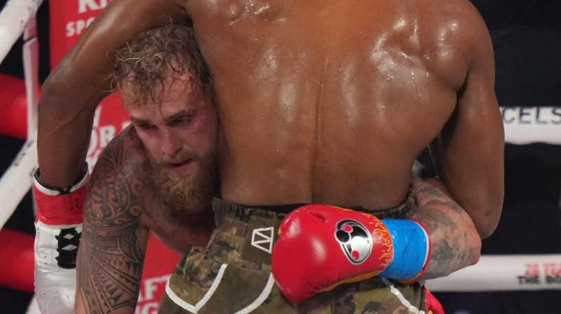 Džeiks Pols cīņā pret Entoniju Džošua Foto: AN/Scanpix