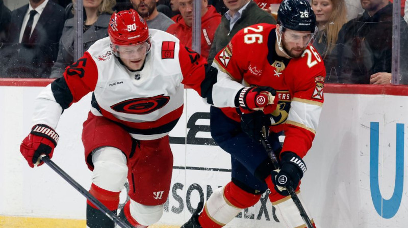 Uvis Jānis Balinskis cīņā ar Eriku Robinsonu. Foto. AP. Scanpix