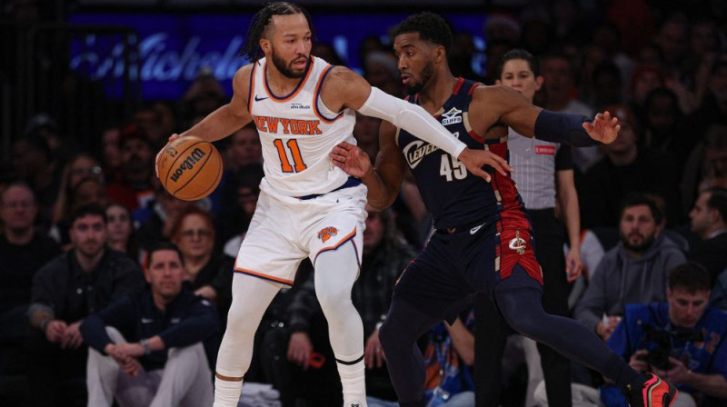 Džeilens Bransons pret Donovanu Mičelu Foto: AN/Scanpix