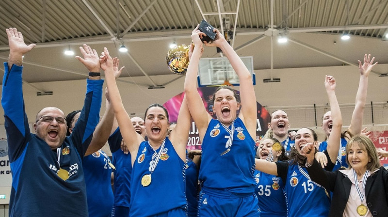 Paula Strautmane un "Maccabi Ramat Gan" basketbolistes 2026. gada 1. janvārī