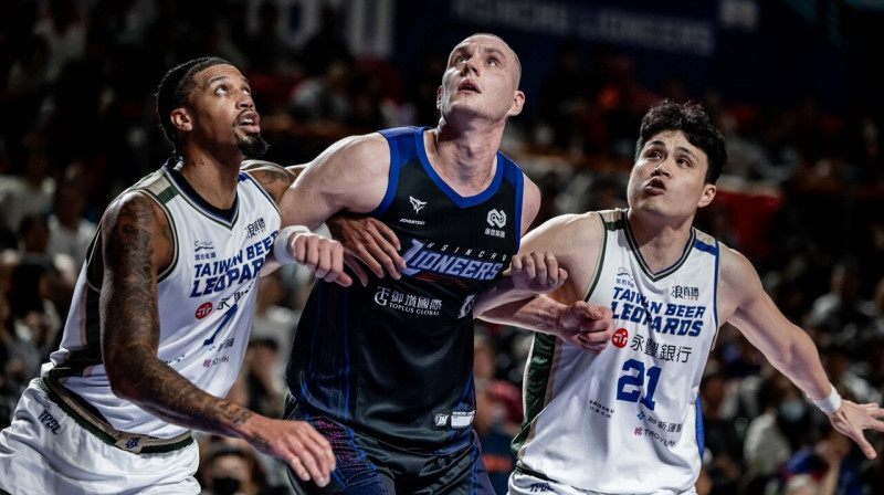 Anžejs Pasečņiks cīņā. Foto: Hsinchu Jko Lioneers