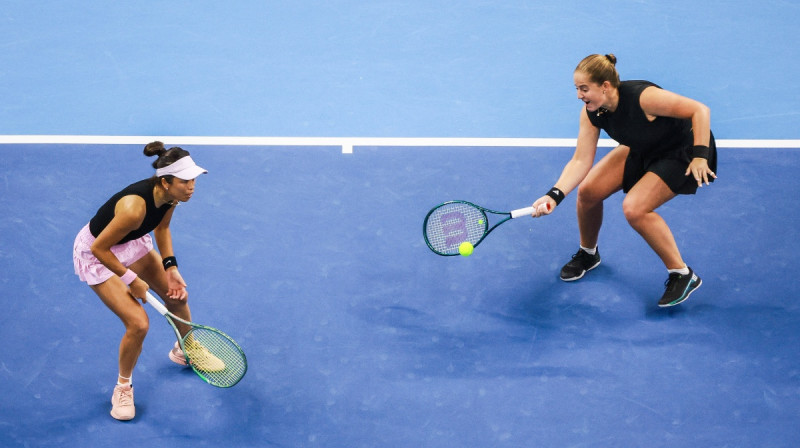 Suvei Šei un Aļona Ostapenko. Foto: Imago/VCG/Scanpix