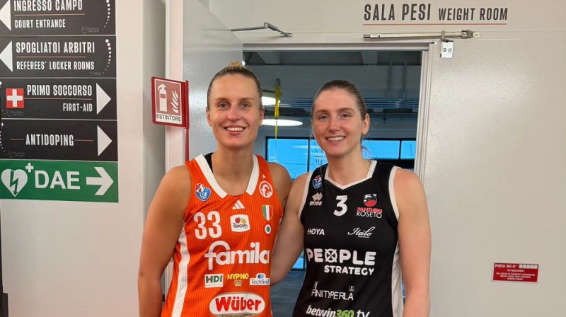 "South Florida" absolventes Kitija Laksa un Samija Puisis 2026. gada 3. janvārī