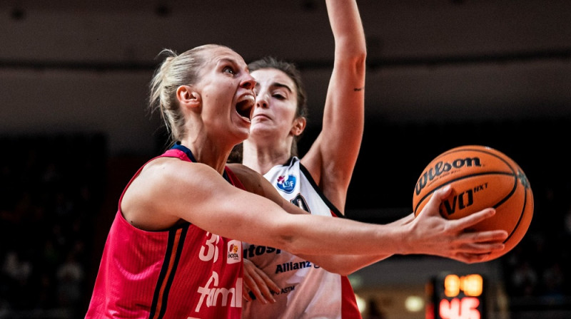 Kitija Laksa: trīskārtēja Itālijas kausa ieguvēja. Foto: Famila Basket
