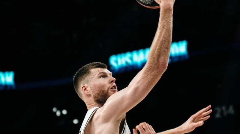 Dāvis Bertāns Foto: Dubai Basketball/Facebook