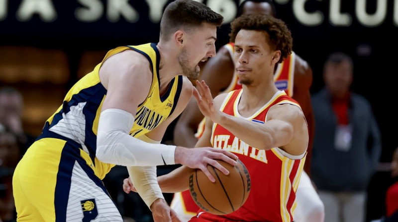 Daisons Danielss pret Maiku Poteru