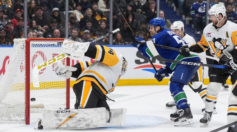 Teodors Bļugers gūst vārtus. Foto. AP. Scanpix