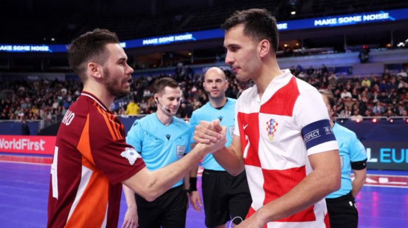 Germans Matjušenko un Franko Jelovčičs. Foto: UEFA