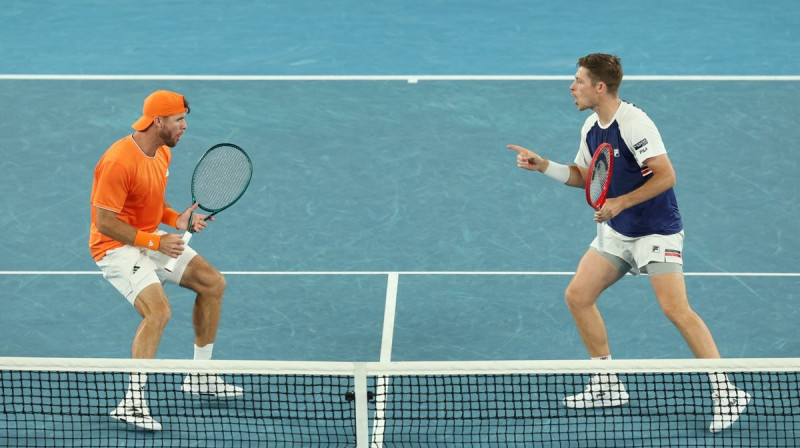 Kristians Herisons un Nīls Skupski. Foto: Australian Open