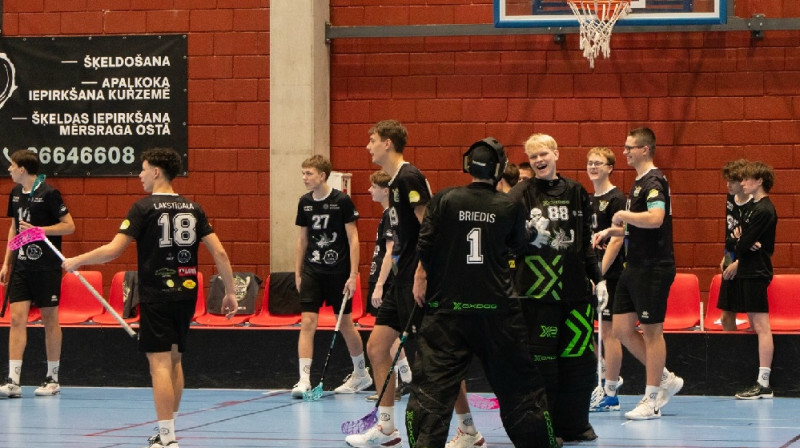 Talsu juniori pārsteidza Ulbrokas vienaudžus, sasniedzot pusfinālu, foto: FK Talsi