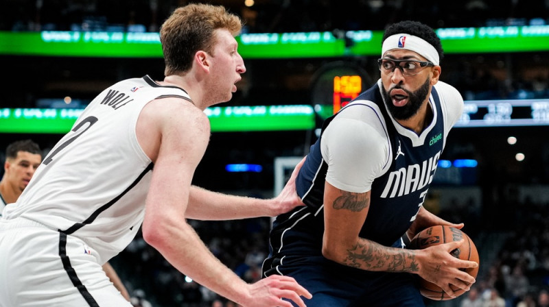 Entonijs Deiviss. Foto: Dallas Mavericks