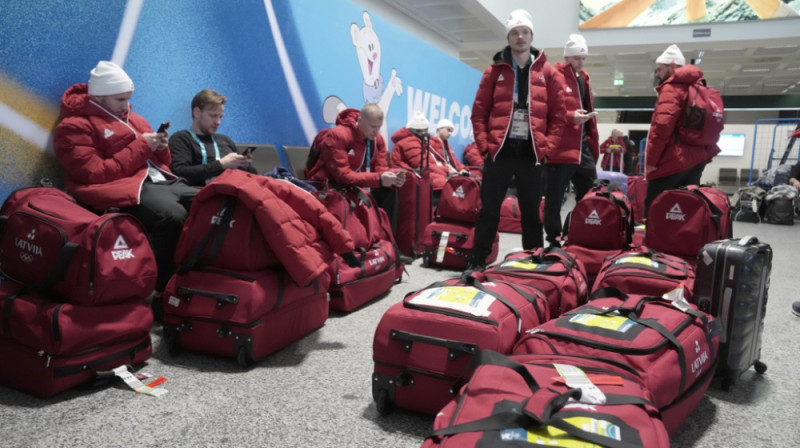 Latvijas izlase. Foto: Romāns Kokšarovs/LOK