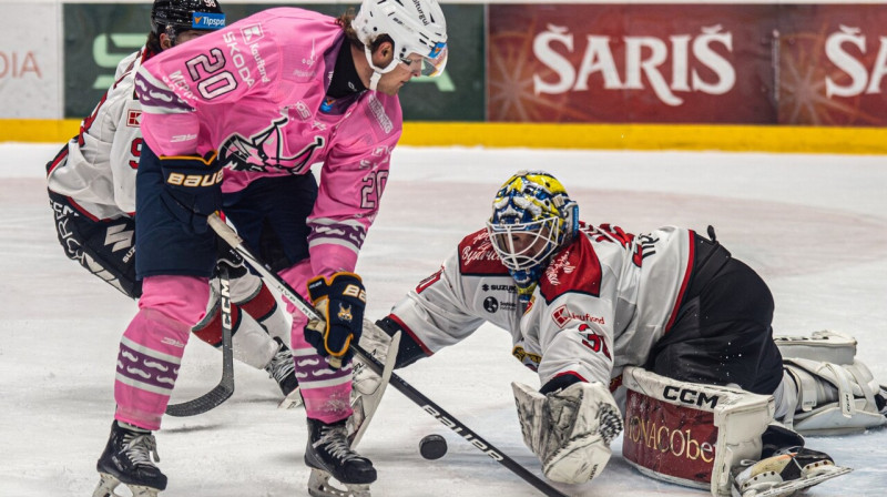 Mareks Mitens cīņā. Foto: HK Spišská Nová Ves