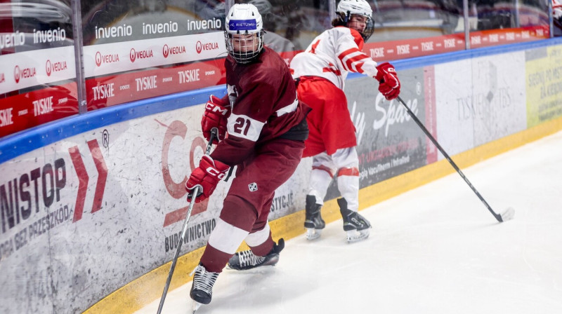 Latvijas U16 komandas uzbrucējs Kirils Sušencevs. Foto: Polski Hokej
