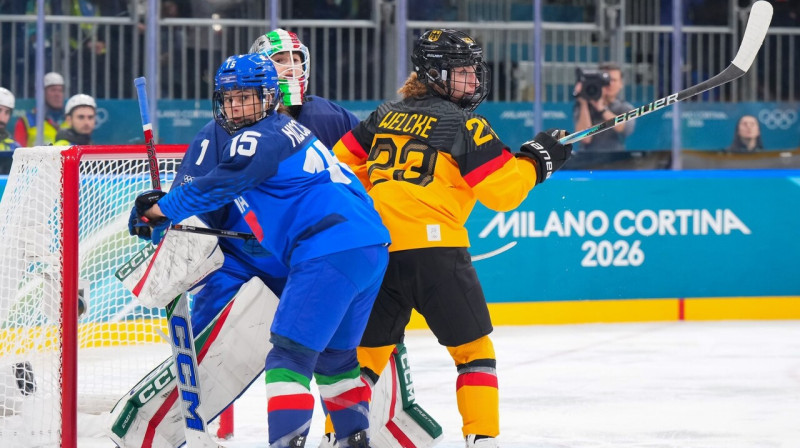 Cīņa Itālijas valstsvienības vārtu priekšā. Foto: André Ringuette/IIHF