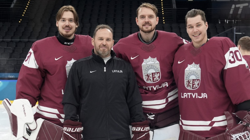Artūrs Šilovs, Artūrs Irbe, Kristers Gudļevskis, Elvis Merzļikins. Foto: Romāns Kokšarovs/LOK