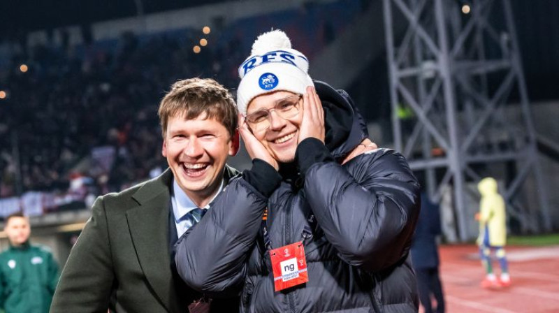 Maksims Krivuņecs un Pauļus Jaķelis priecājas par RFS uzvaru pār Amsterdamas "Ajax". Foto: Sanita Sparāne/RFS