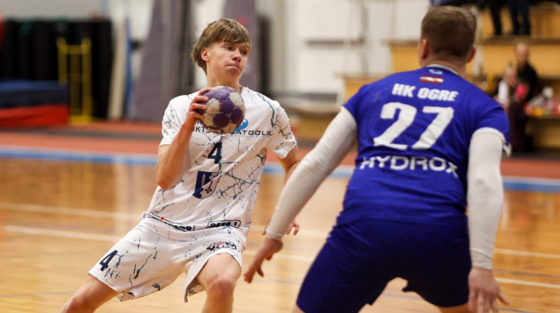 Ar bumbu Ludzas komandas "SK Latgols" uzbrukuma līderis Einārs Borisovs. Foto: Ritvars Raits