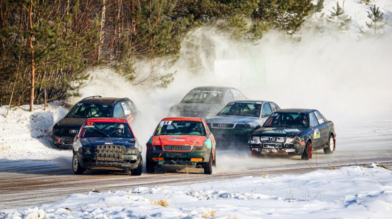 Foto: Zilākalna autotrase