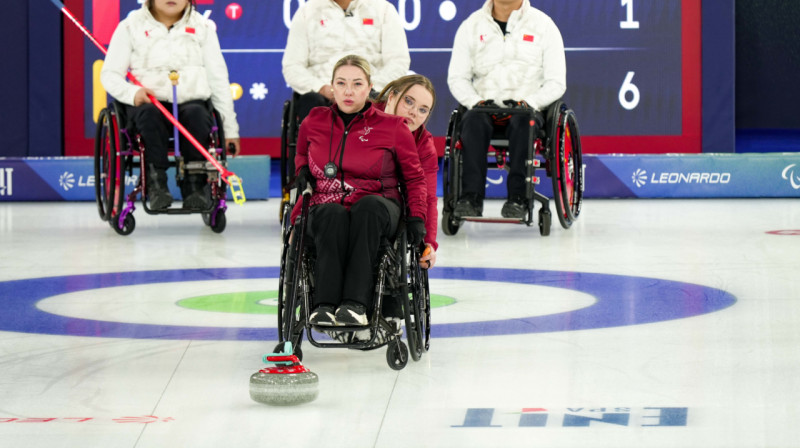 No kreisās: Adelaida Killiane, Linda Meijere
Foto: LPK / Ausma Cīrulniece