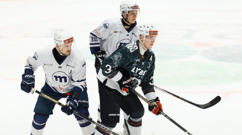 Krišjānis Rēdlihs, Aleks Ļeonovs un Dāniels Andersons. Foto: Elīna Zvaigzne