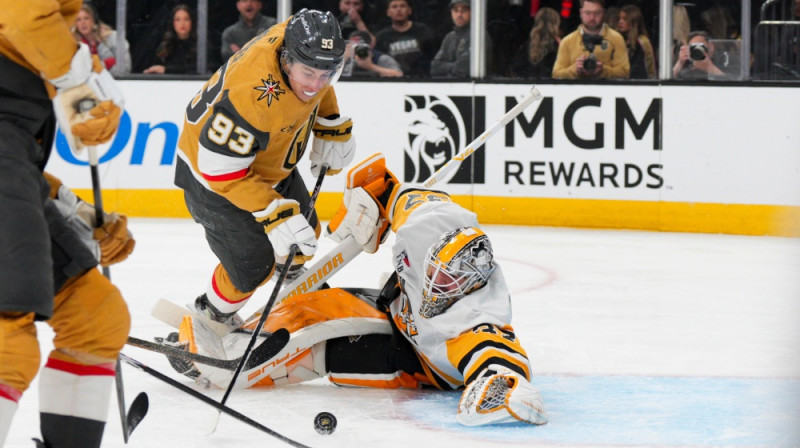 Mičs Mārners un Artūrs Šilovs. Foto: AP/Scanpix