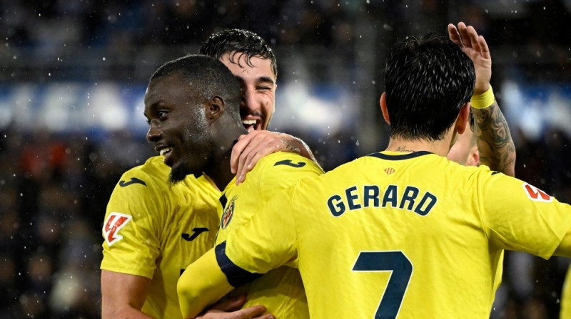 "Villareal" uzbrucējs Nikolass Pepē svin vārtu guvumu kompensācijas laikā spēlē pret "Alaves". Foto: ANDER GILLENEA / AFP/Scanpix