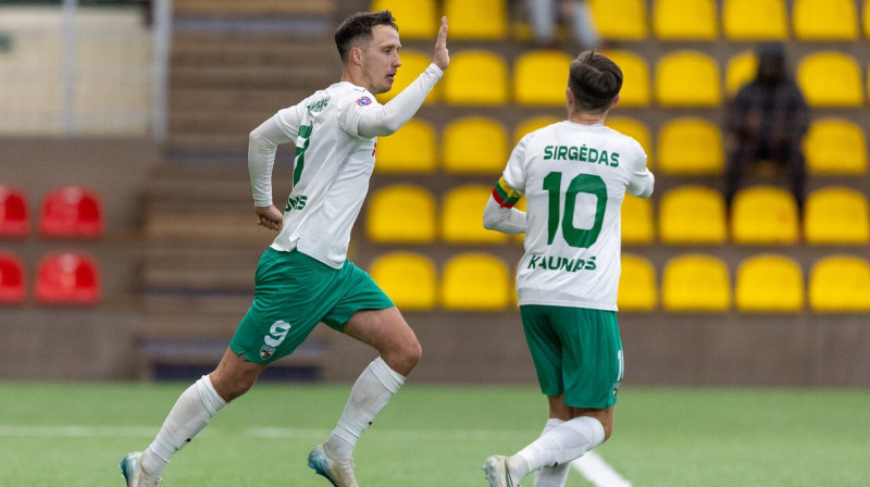 Dāvis Ikaunieks pēc vārtu guvuma. Foto: FK Kauno Žalgiris