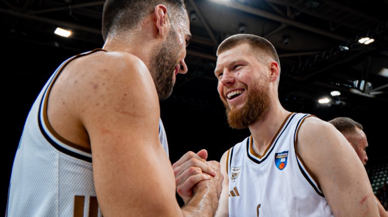 Dāvis Bertāns. Foto: Dubai Basketball Club