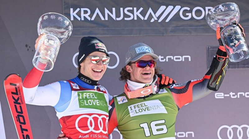 Marko Odermats un Lukas Pinjeiro Brotens. Foto:AFP.