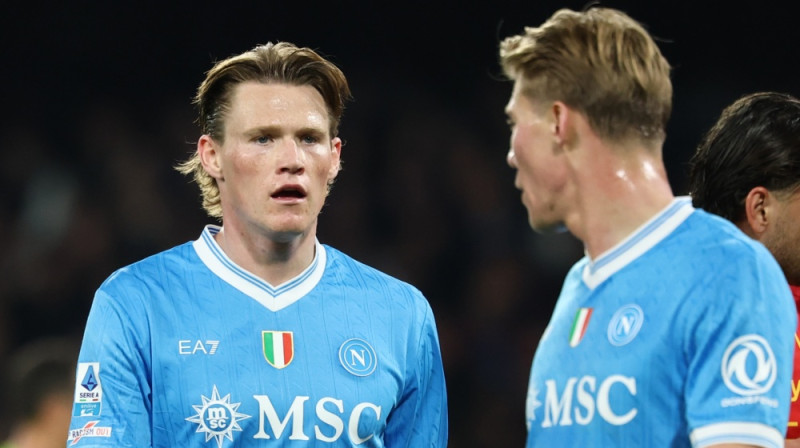 Skots Maktominejs un Rasmuss Hejluns. Foto: ZUMAPRESS/Scanpix