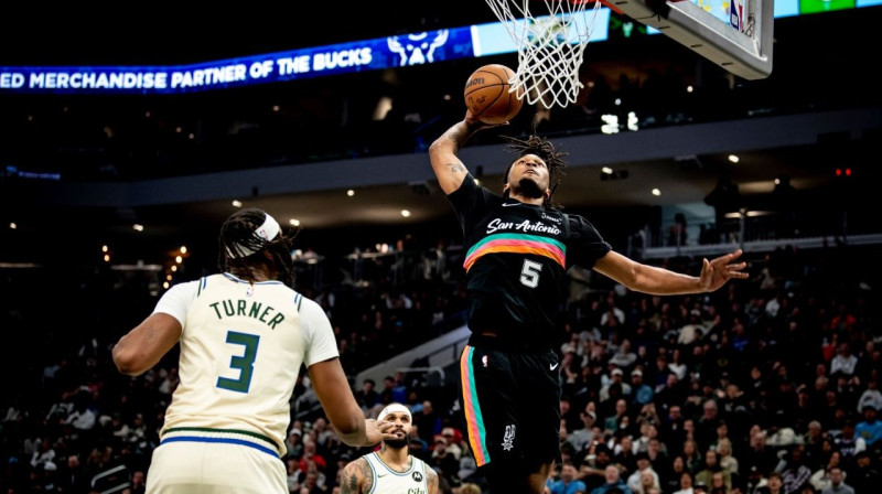 Stefons Kāsls. foto: San Antonio Spurs