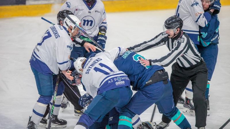 Mirklis no "Mogo" un "Capitals" komandu cīņas 30. marta spēlē. Foto: LHF