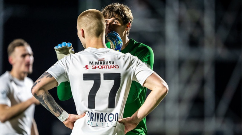 "Ogre United" futbolisti Ņikita Parfjonovs un Matvijs Marusijs. Foto: Sanita Ieva Sparāne/Virslīga Flickr