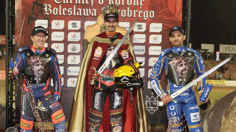 Goda pjedestāls Boļeslava Hrobrija kroņa izcīņā Gņezno (no kreisās): Andžejs Ļebedevs, Mikkels Mihelsens un Bartošs Zmarzliks.