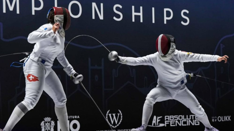 Sofija Prošina (pa labi) ceļā uz pasaules čempionu titulu. Foto: Augusto Bizzi/Fencing FIE