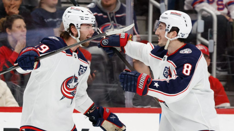 Kolumbusas hokejisti pēc gūtajiem vārtiem. Foto. AP. Scanpix