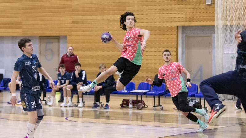 Uzbrukumā "Salaspils SS". Foto: Aija Ozoliņa / Salaspils SS