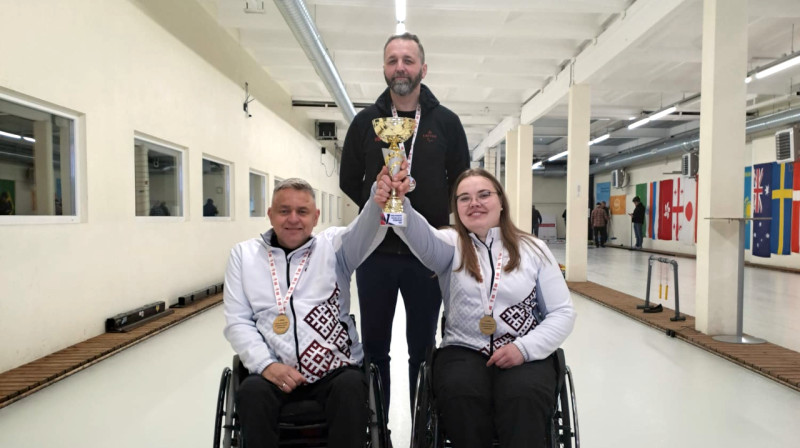 Ojārs Briedis, Linda Meijere, treneris Rihards Jeske
Foto: LKA