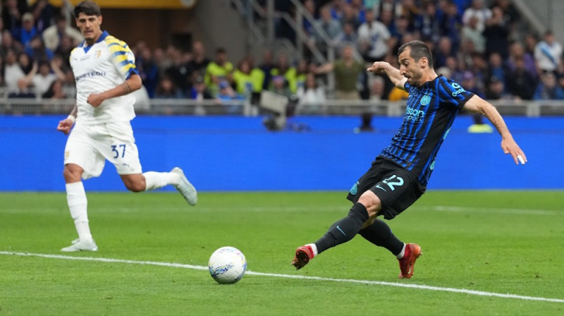 Henriks Mhitarjans, Foto: AP/Scanpix