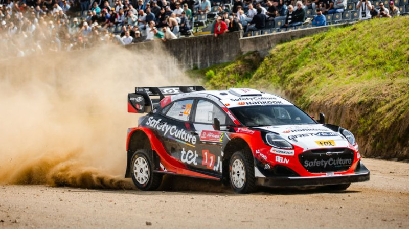 Sesks/Francis. Foto: M-Sport Ford