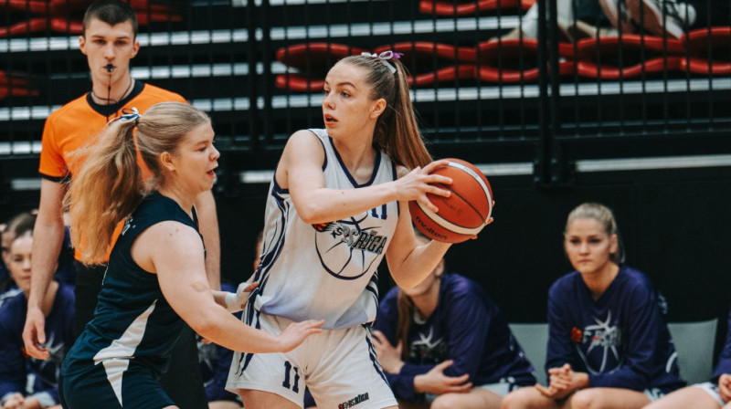 Zane Dzenīte un Enija Brokāne 2026. gada 9. maijā. Foto: Ritvars Stankevičs