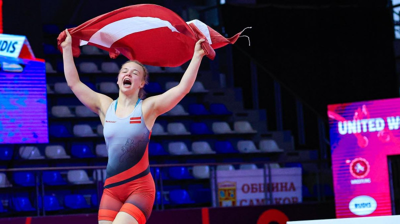 Sofija Platonova triumfē Eiropas čempionātā. Foto: United World Wrestling