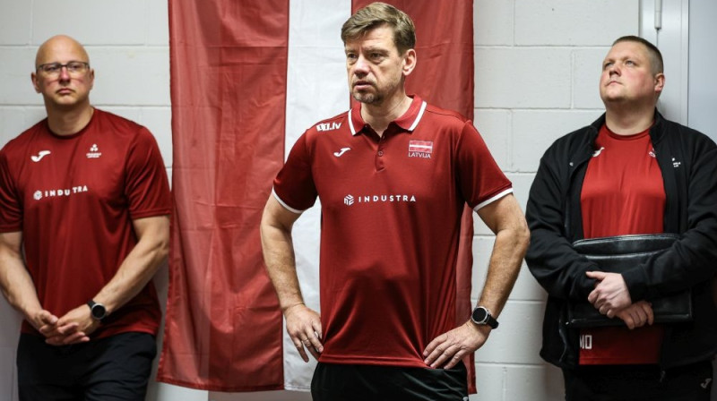 Uģis Krastiņš (centrā) Foto: Artūrs Stiebriņš/LVF