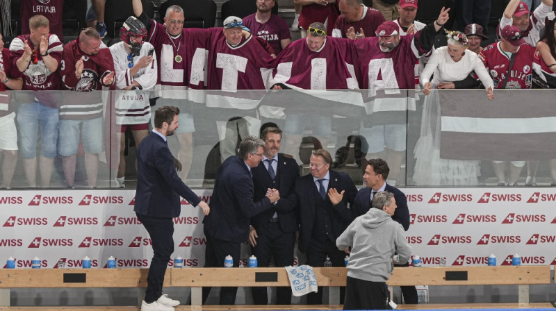 Latvijas izlases treneri. Foto: Guntis Lazdāns/LHF