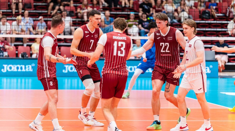 Latvijas volejbolisti uzvarā. Foto: Kristaps Platačs