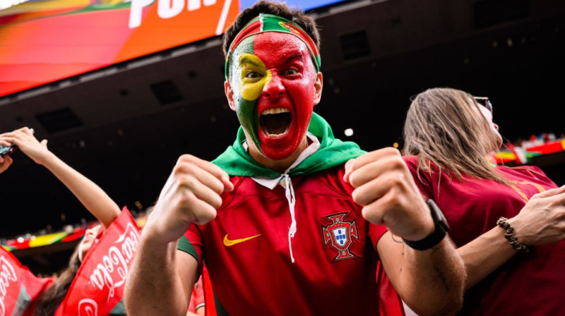 Portugāles izlases atbalstītājs. Foto. AP. Scanpix