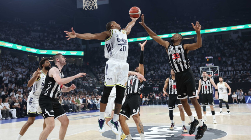 Mirklis "Beşiktaş" un "Fenerbahçe" cīņā Turcijas Superlīgas finālā. Foto: Fenerbahçe Beko