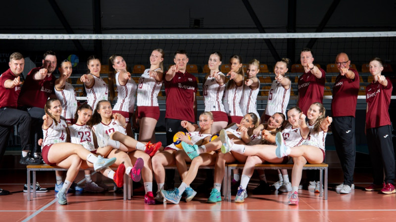 Latvijas U18 volejbola izlase. Foto: Artūrs Stiebriņš, LVF
