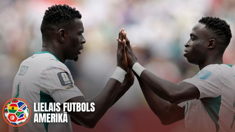 Senegālas futbolisti svin vārtu guvumu. Foto: AP/Scanpix